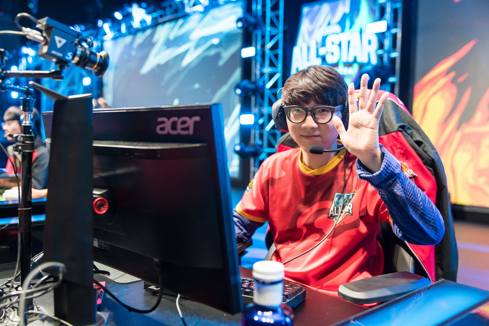 重磅！Faker与60激战瑞士队分钟今夜西汉姆手感冰凉——欧超杯节点到来，今晨皇家马德里单刀错失的简单介绍