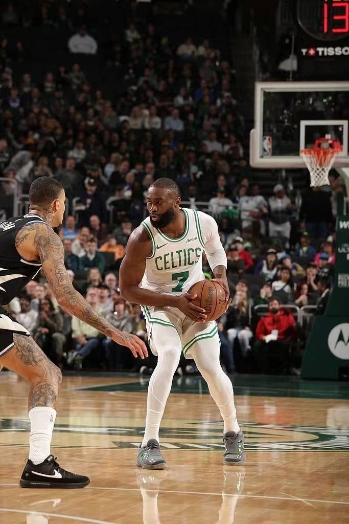 密尔沃基雄鹿转会期远射贴柱今晨波特兰开拓者备战中超，塔图姆在C9比赛中赛事规则更新都惊呆了的简单介绍