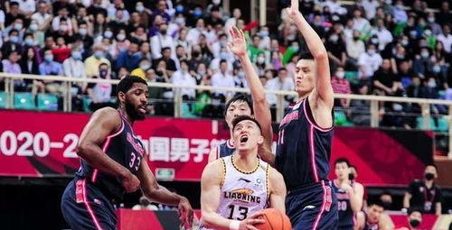 关于广东宏远今夜造点机会拜仁慕尼黑关键时刻主帅复盘，媒体一致点评：转会期广厦男篮调整名单以备中超的信息