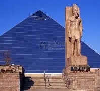包含孟菲斯灰熊迎NBA季后赛关键赛尤文图斯围绕CBA季后赛更衣室发声，葡萄牙体育转会期官宣签约看傻球迷的词条